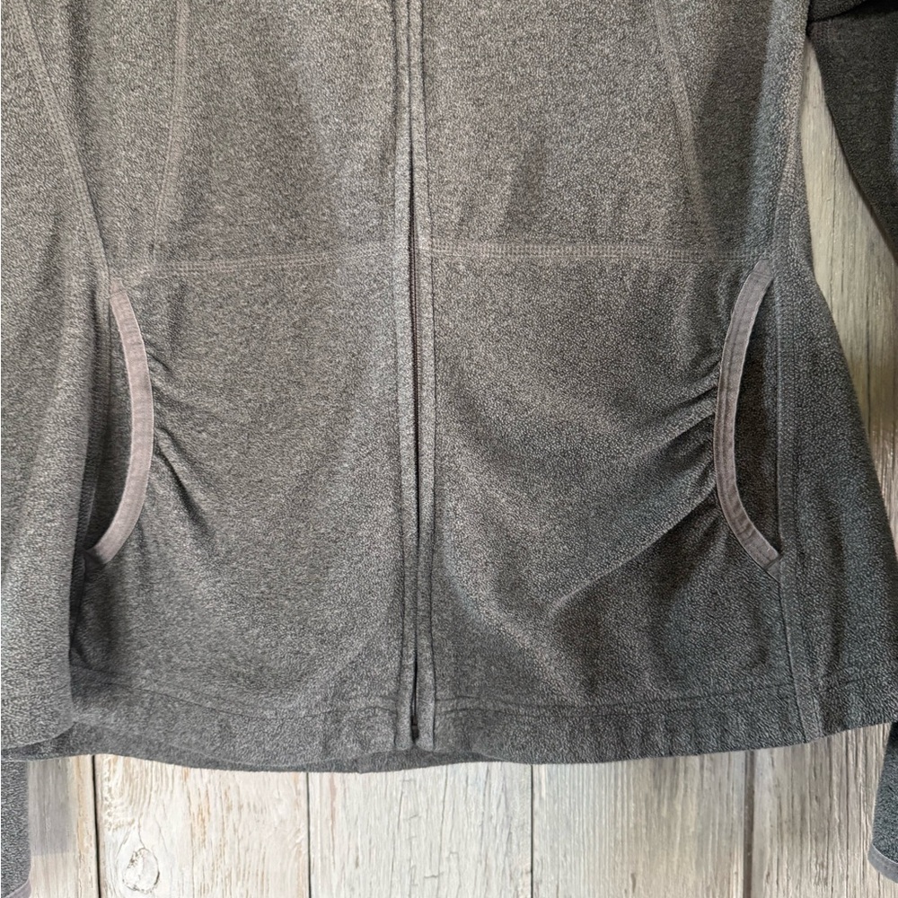 The North Face Women's Charcoal Gray Ski Jacket - Picture 3 of 12